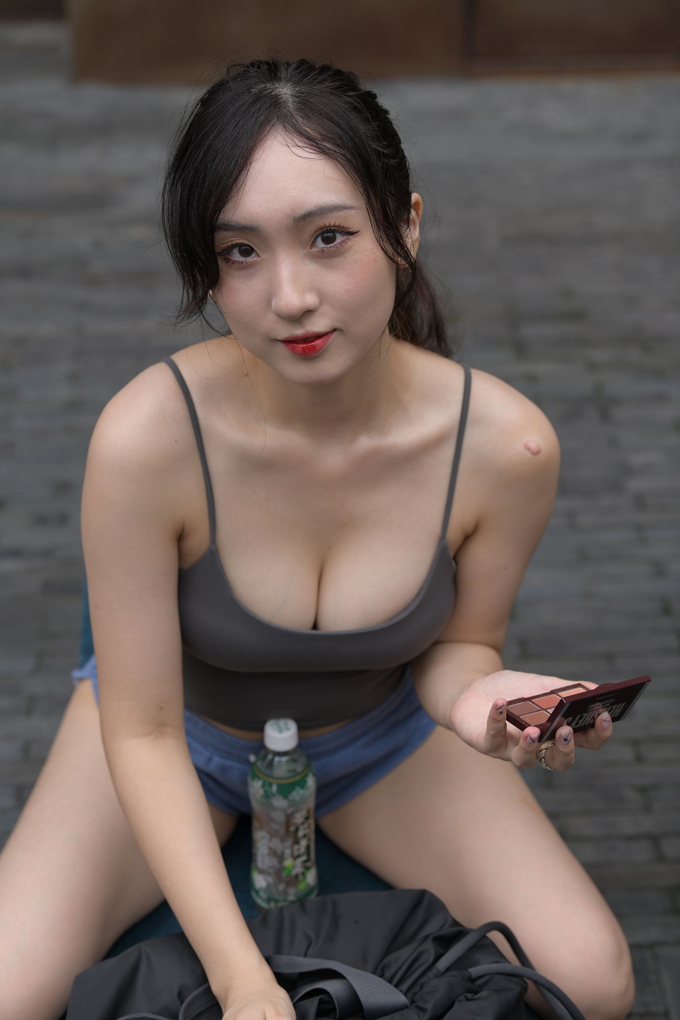 782.容易动情的女孩插图