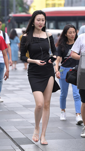 漂亮的黑裙美女(26P)[607M/JPG]