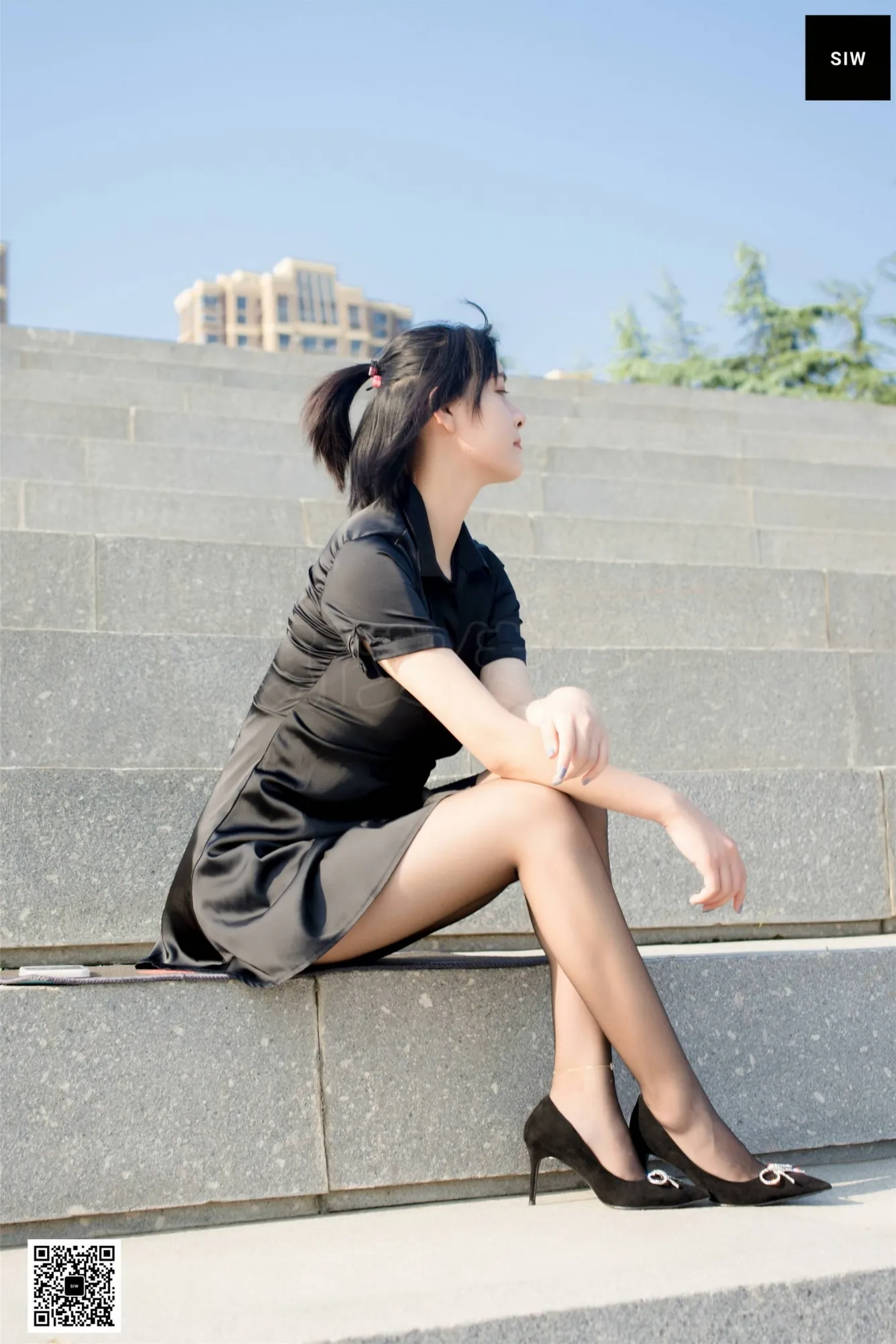 SIW斯文传媒 091 思琪 真丝修身超短低腰裙[63P]插图1
